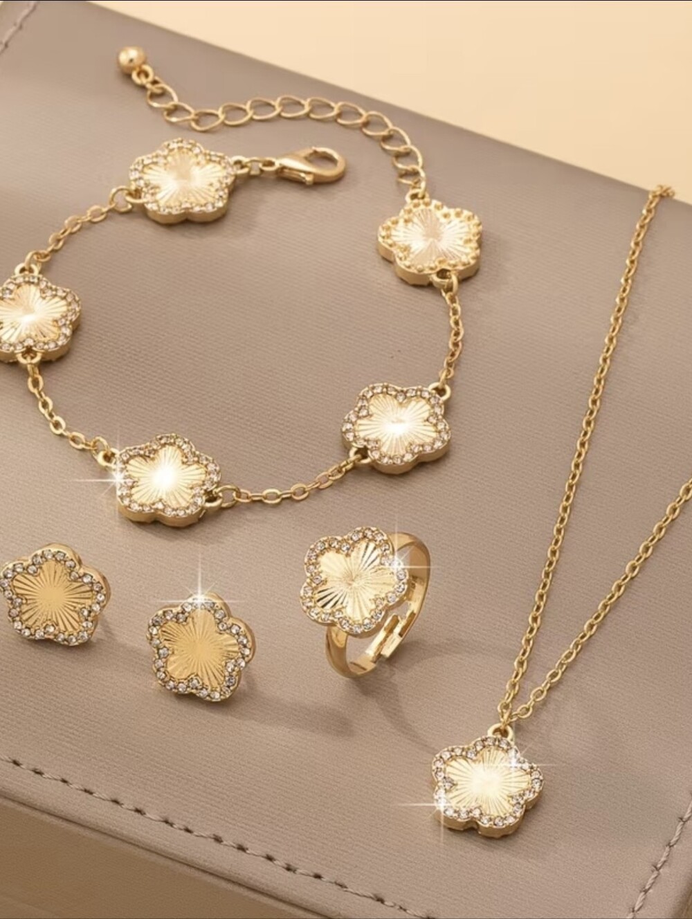 5pc Set. clover Necklace, Bracelet, Earrings & Ring Set - Picture 2 of 4